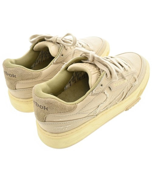 Reebok 運動鞋