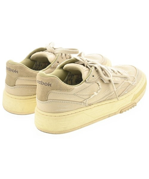 Reebok 運動鞋
