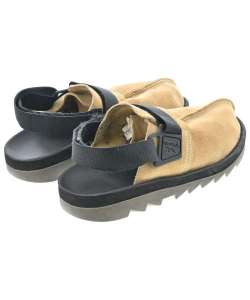 Reebok 涼鞋