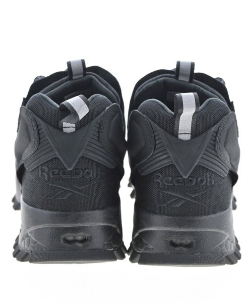 Reebok 運動鞋
