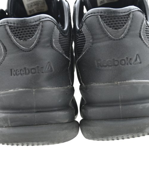 Reebok 運動鞋