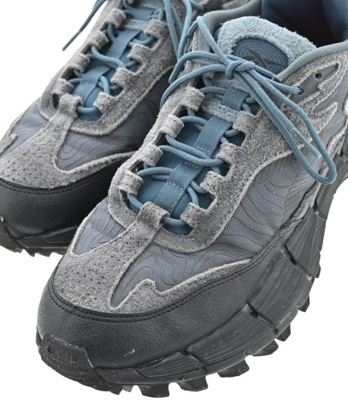 Reebok 運動鞋