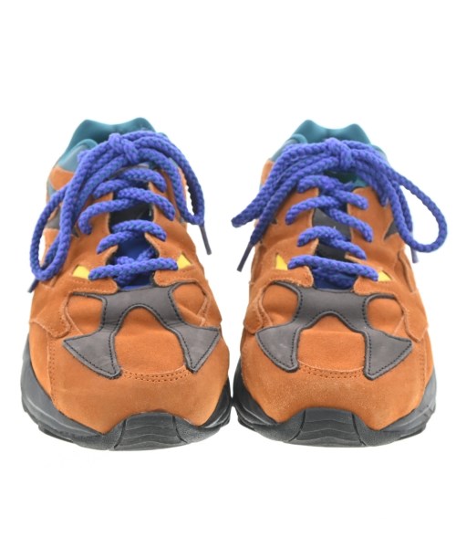 Reebok 運動鞋