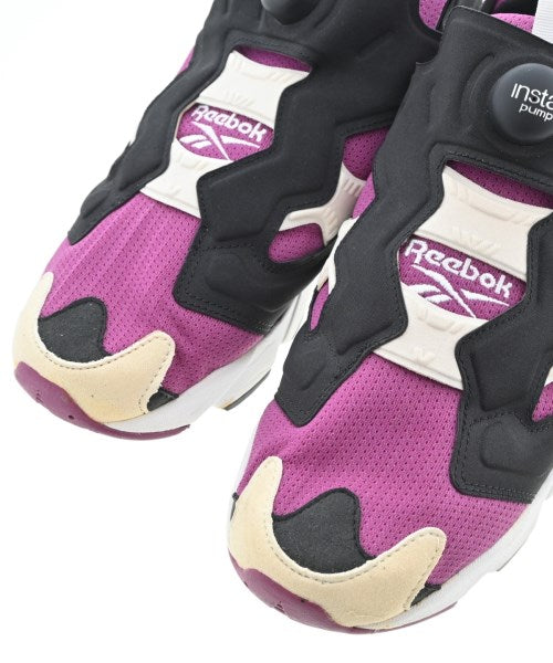 Reebok 運動鞋