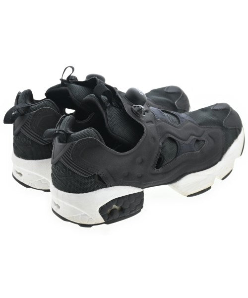 Reebok 運動鞋
