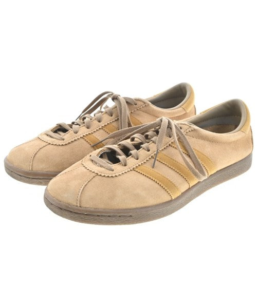 adidas 運動鞋