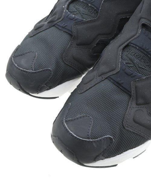 Reebok 運動鞋