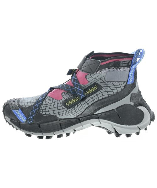 Reebok 運動鞋