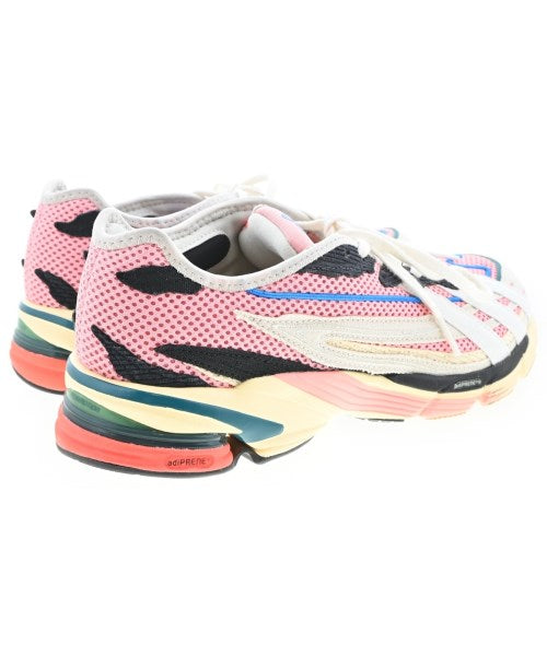 adidas 運動鞋