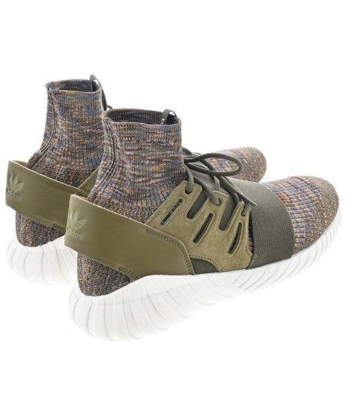 adidas 運動鞋