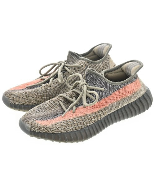 adidas 運動鞋