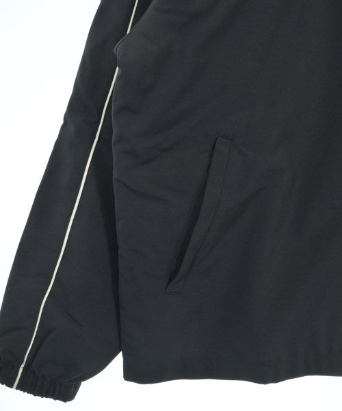 adidas 羽絨夾克/背心