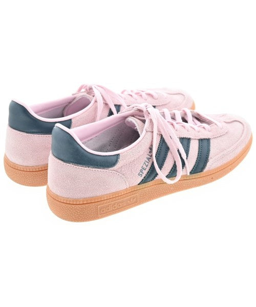adidas 運動鞋