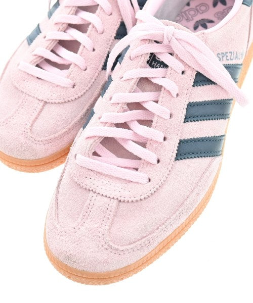 adidas 運動鞋