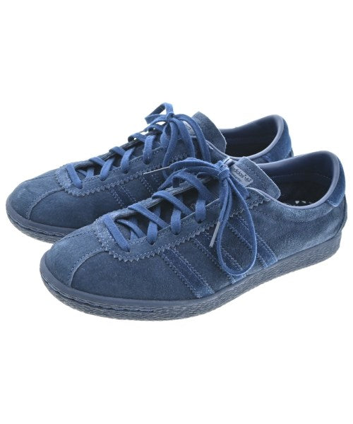 adidas 運動鞋