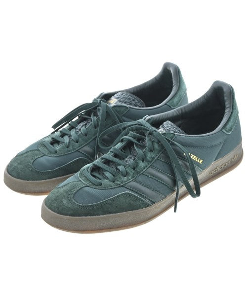 adidas 運動鞋
