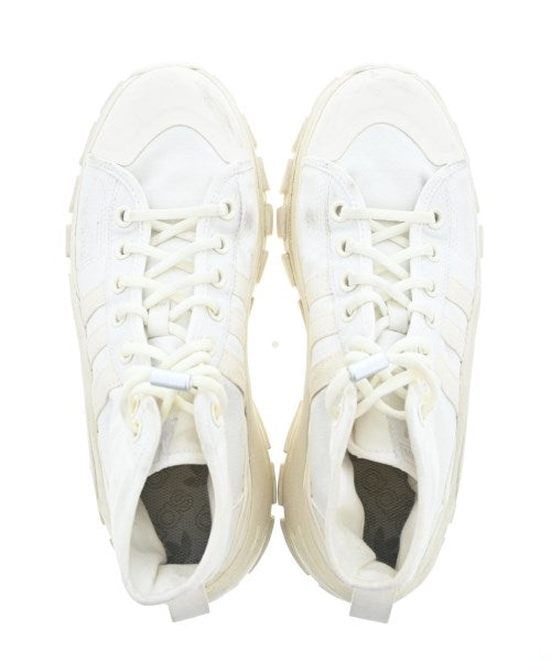 adidas 靴子