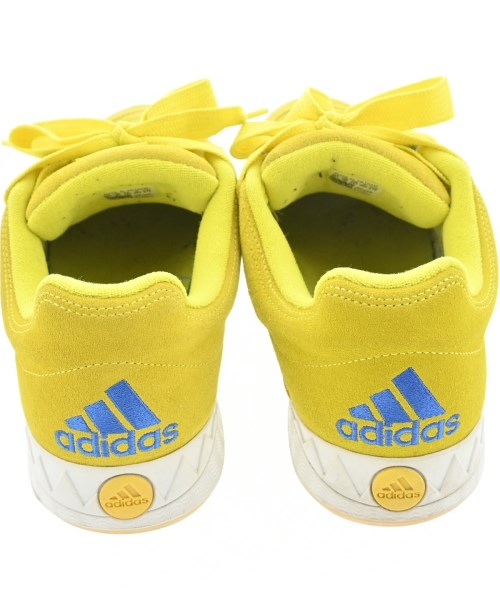adidas 運動鞋