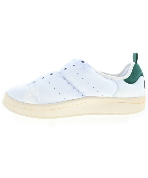 adidas 運動鞋