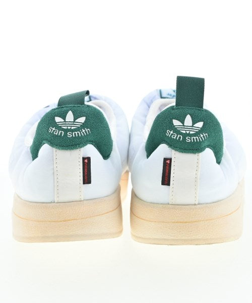 adidas 運動鞋