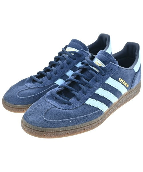 adidas 運動鞋