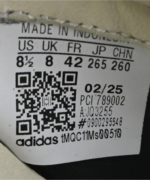 adidas 運動鞋