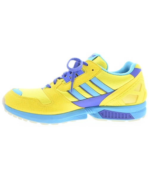 adidas 運動鞋