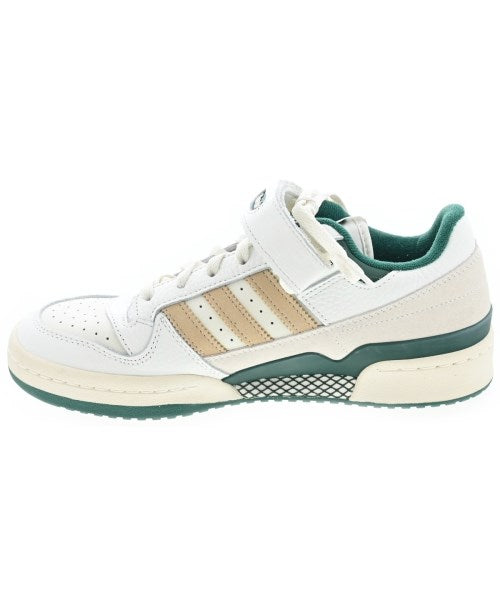 adidas 運動鞋