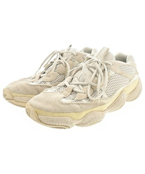 adidas 運動鞋