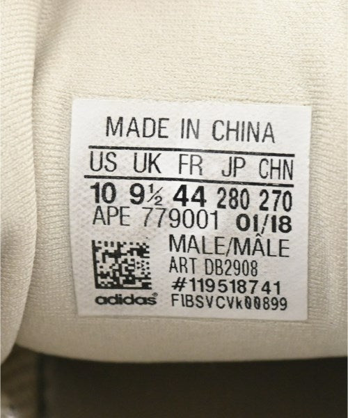 adidas 運動鞋