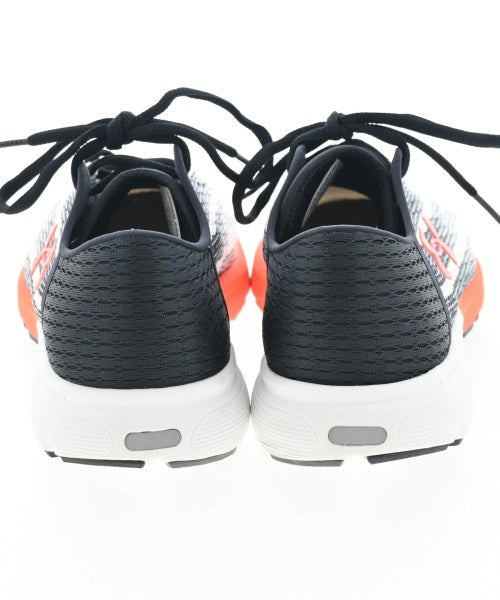 UNDER ARMOUR 運動鞋