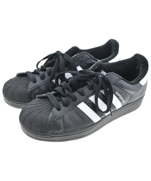 adidas 運動鞋