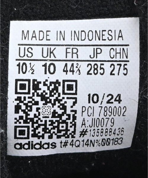adidas 運動鞋