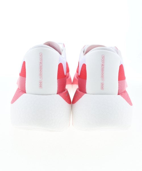 adidas 運動鞋