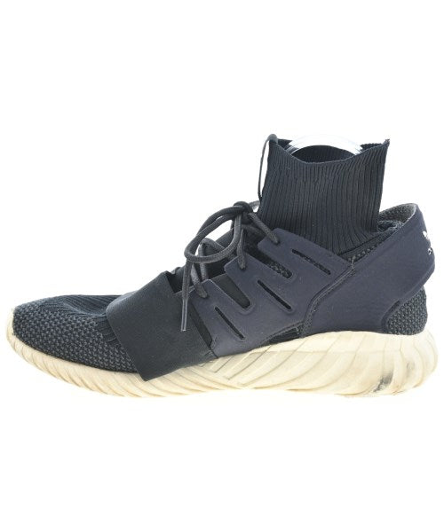 adidas 運動鞋
