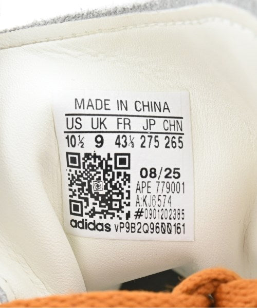 adidas 運動鞋