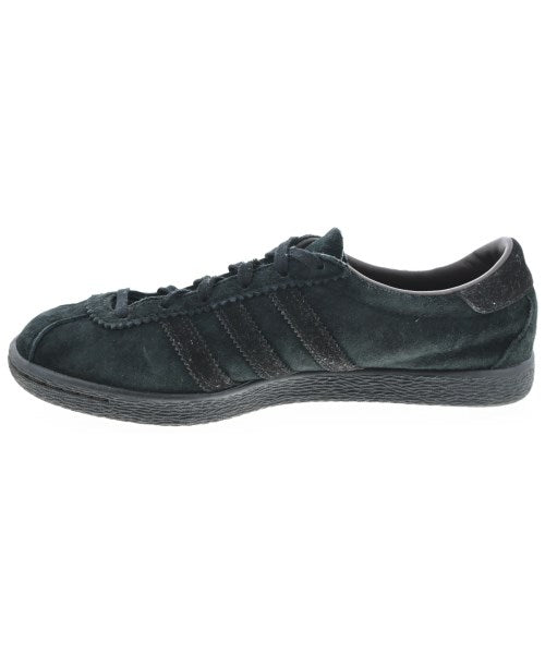 adidas 運動鞋