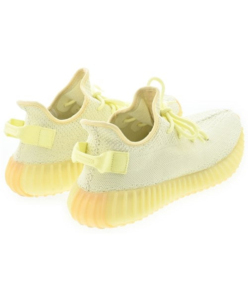 adidas 運動鞋