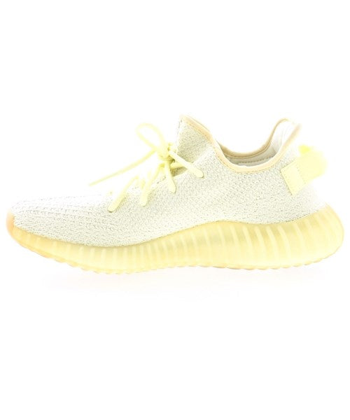 adidas 運動鞋