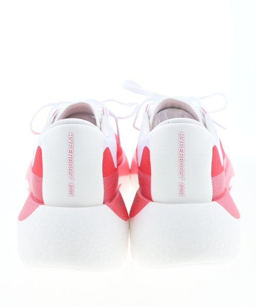 adidas 運動鞋