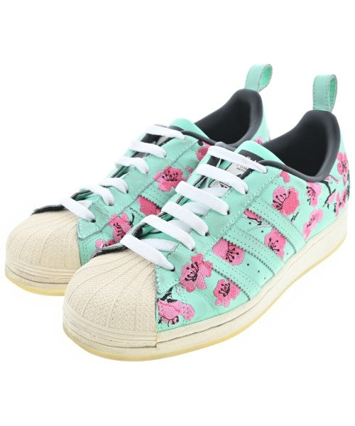 adidas 運動鞋