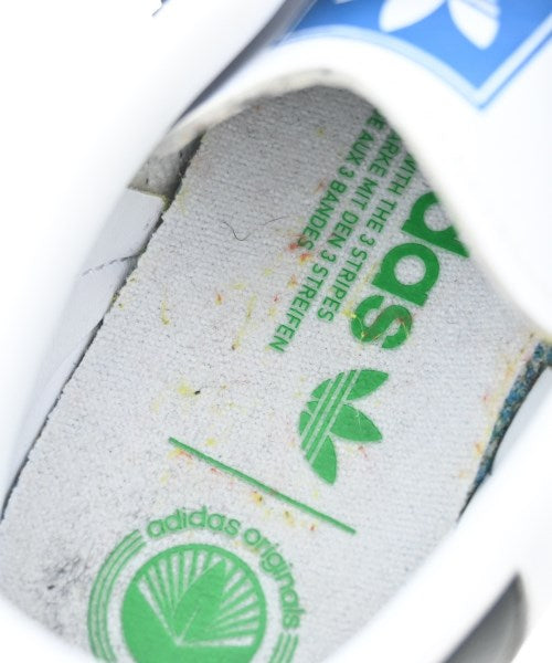adidas 運動鞋