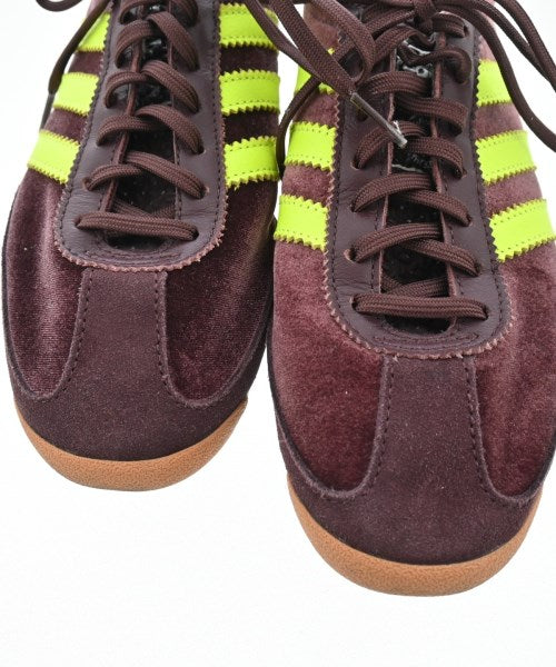 adidas 運動鞋