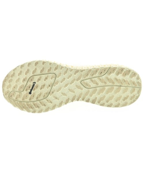 adidas 運動鞋