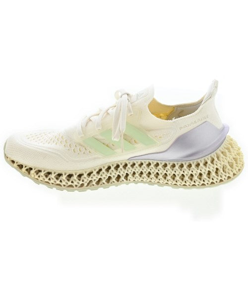 adidas 運動鞋