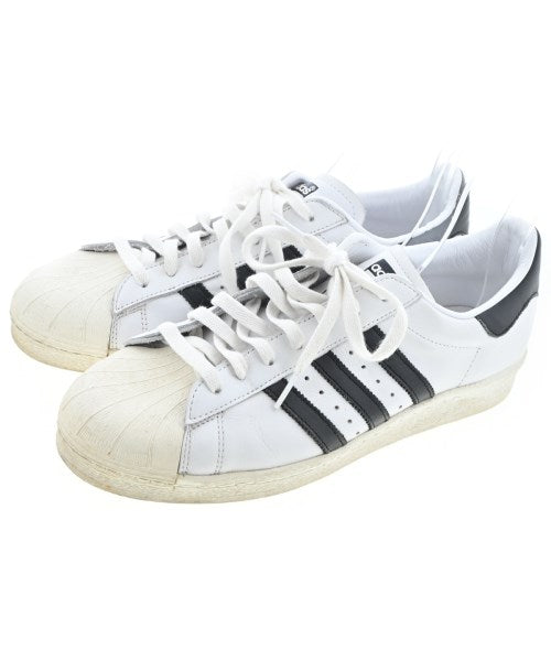 adidas 運動鞋