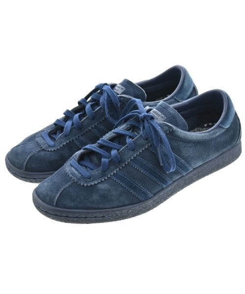 adidas 運動鞋