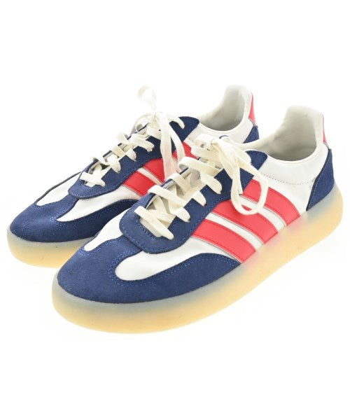 adidas 運動鞋