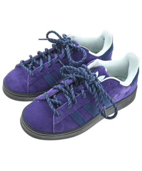 adidas 運動鞋