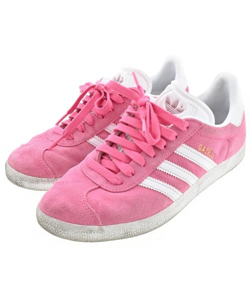 adidas 運動鞋